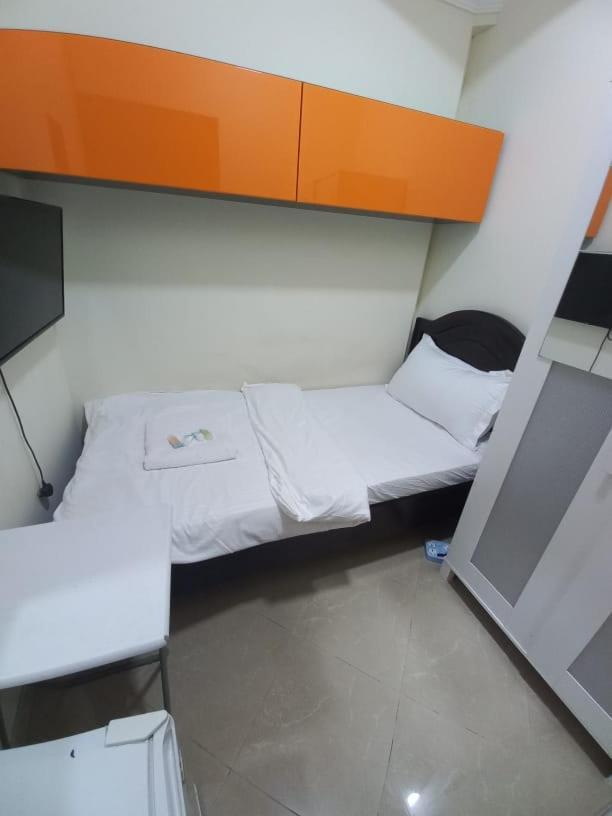 Small Budget Rooms For 'Girls' Only In Dubai, Marina エクステリア 写真