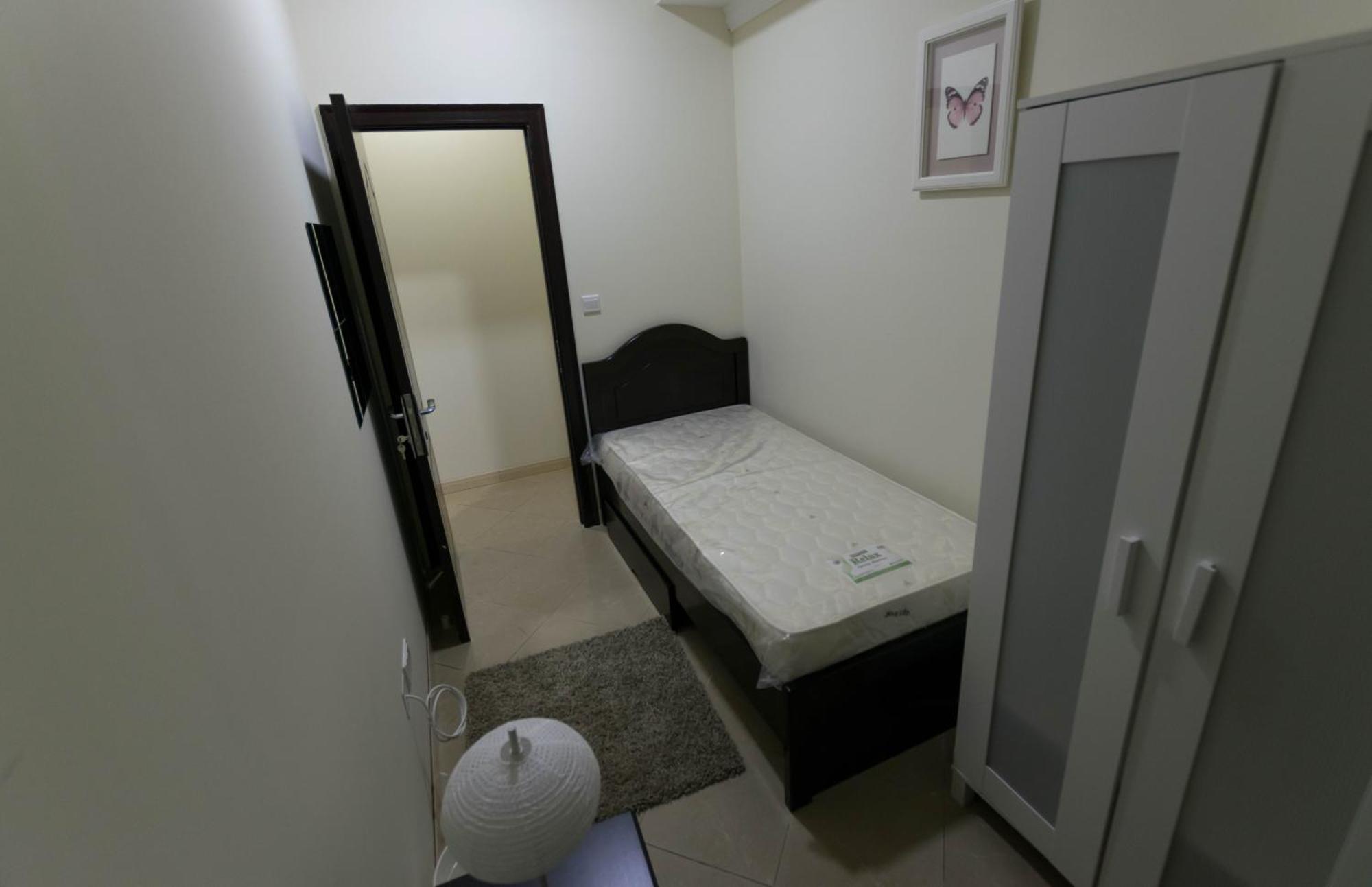 Small Budget Rooms For 'Girls' Only In Dubai, Marina エクステリア 写真